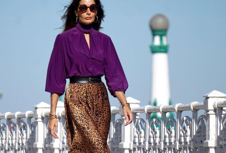 Eleganckie spódnice we wzory dla kobiet po 50-tce