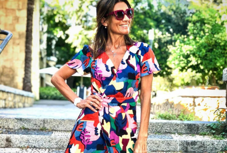 Sukienki dla dojrzałych pań pełne kolorów