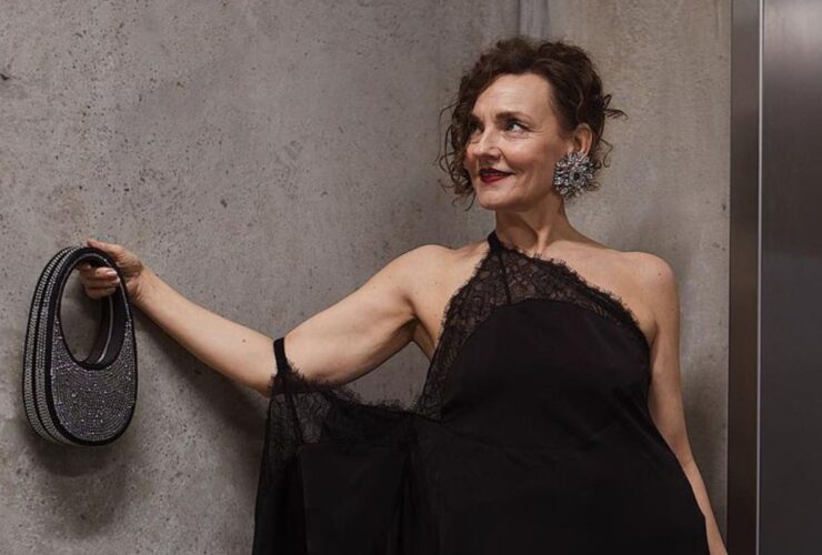 Makijaż glamour dla dojrzałych kobiet