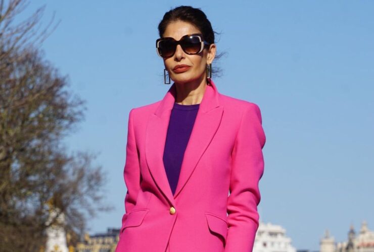 Marynarki na wiosnę dla pań 50+