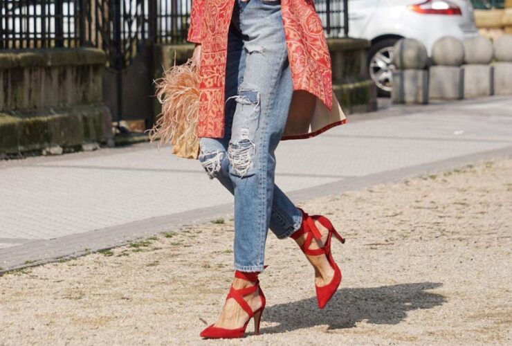 Jeansy o luźnym kroju dla 50-tek