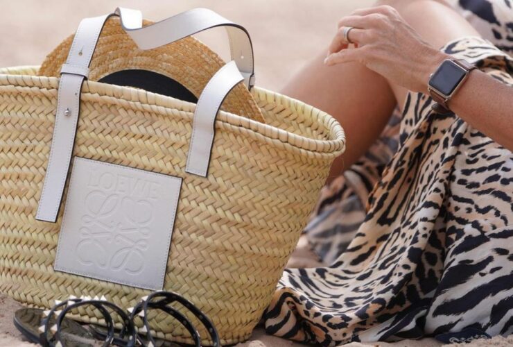 Plecione torebki dla 50-tek z wyprzedaży CCC