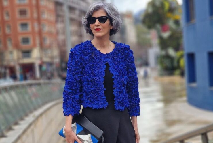 Kobaltowa kurtka dla 50-tek,