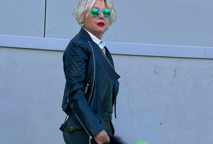 50-latka w ramonesce