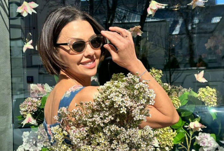 Anna Popek w kwiecistej sukience