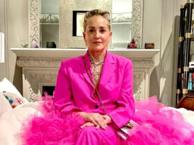 Sharon Stone w różu