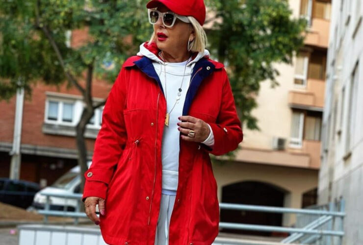 50-latka w czerwonej parce