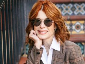 Modne fryzury 2023- grzywka francuska