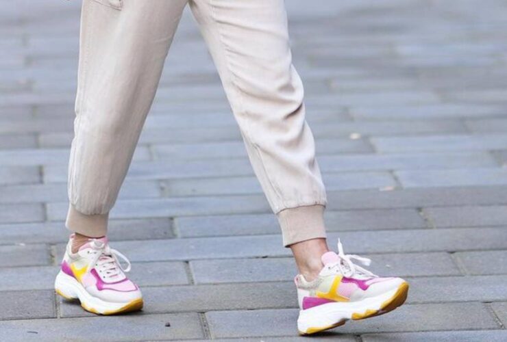 sneakersy dla 50-latek