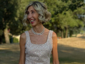 fryzury na wesele krotkie wlosy