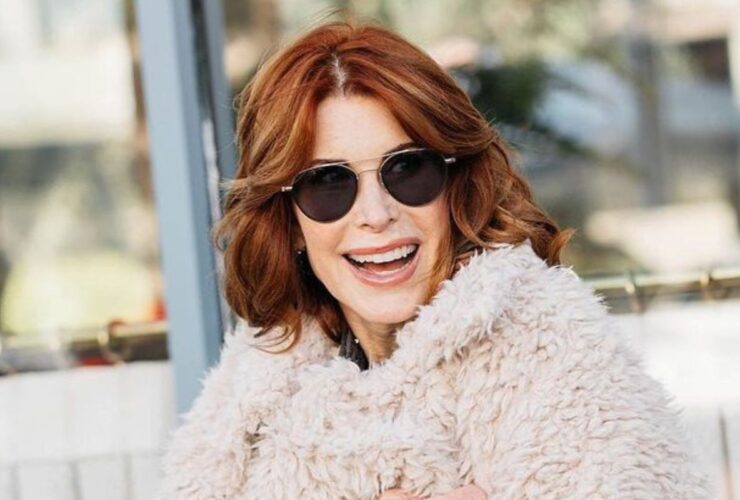 Fryzury wysmuklające twarz dla 50-tek