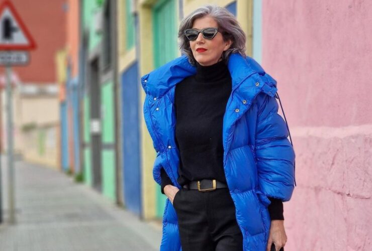 Pikowana kurtka to ulubiony model pań 50+, fot. @carmen_gimeno